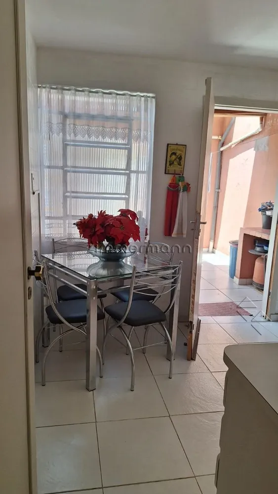 Casa, 3 quartos, 132 m² - Foto 2