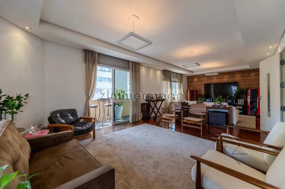 Apartamento, 4 quartos, 232 m² - Foto 1