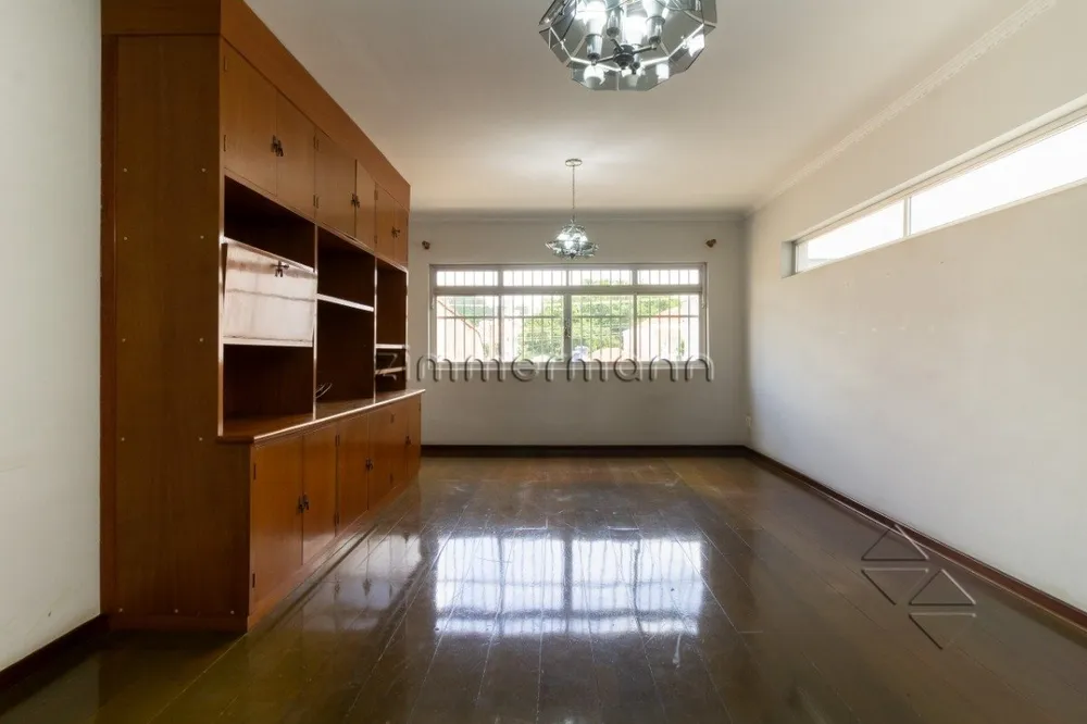 Casa, 3 quartos, 131 m² - Foto 1