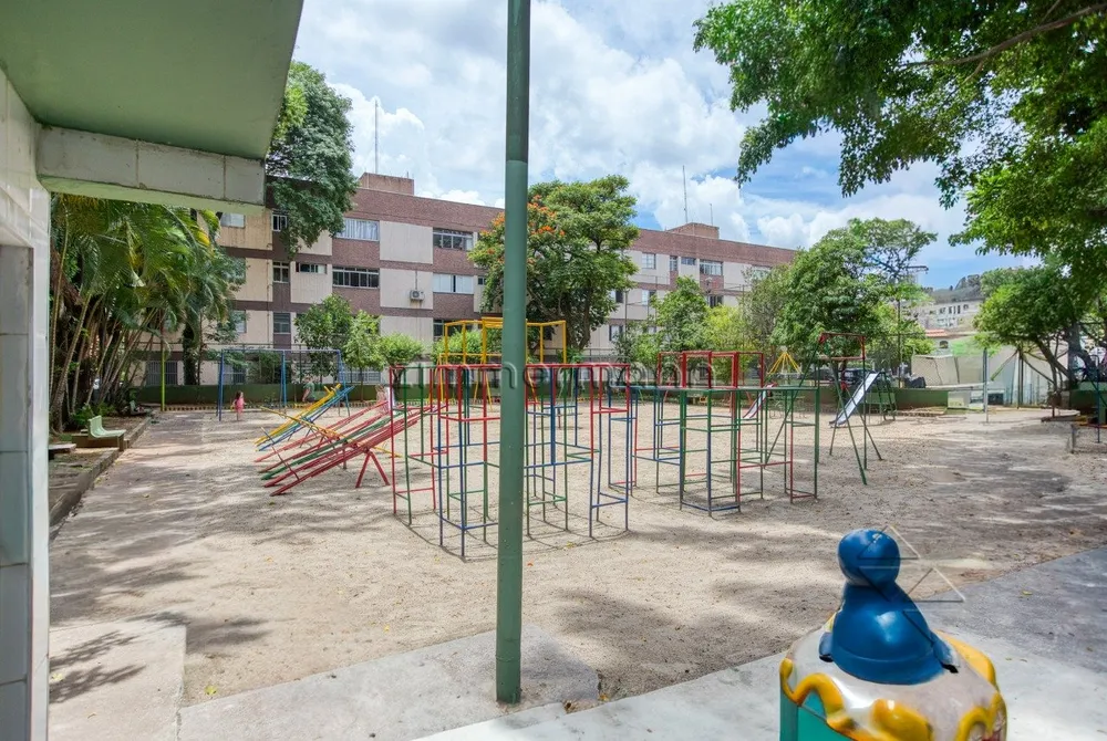 Loteamento e Condomínio, 90 m² - Foto 1