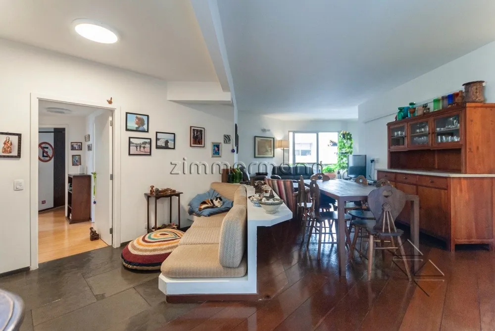Apartamento, 3 quartos, 150 m² - Foto 1