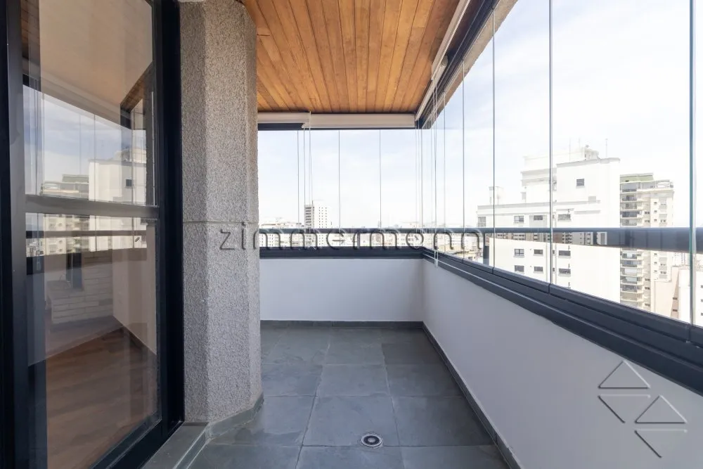 Cobertura, 3 quartos, 236 m² - Foto 2