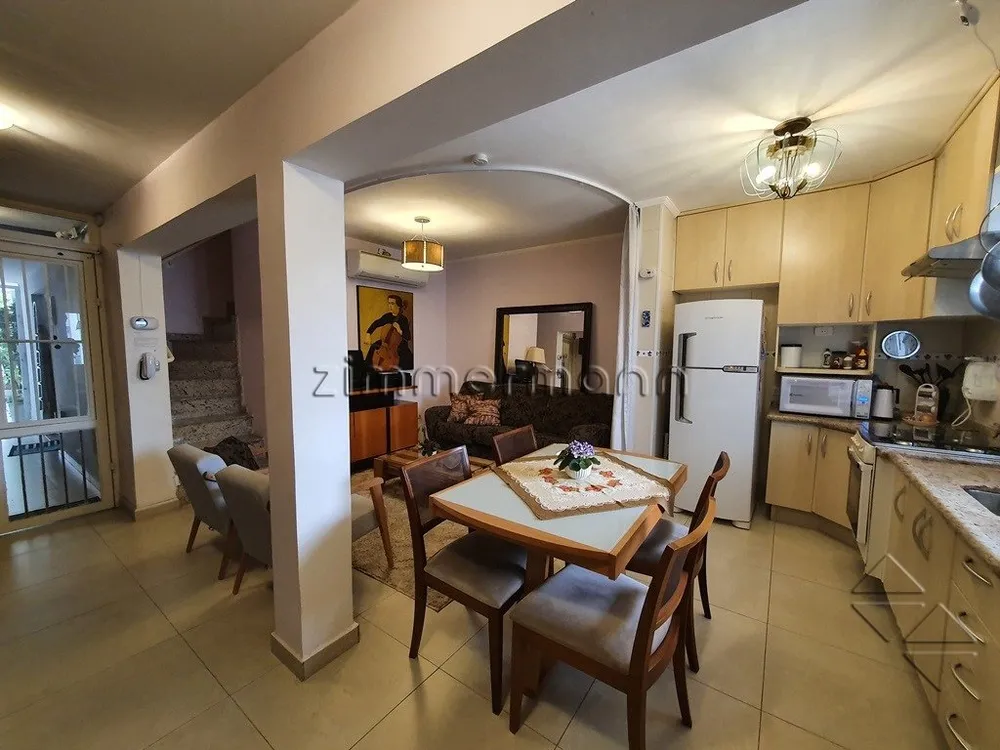 Casa, 6 quartos, 130 m² - Foto 1