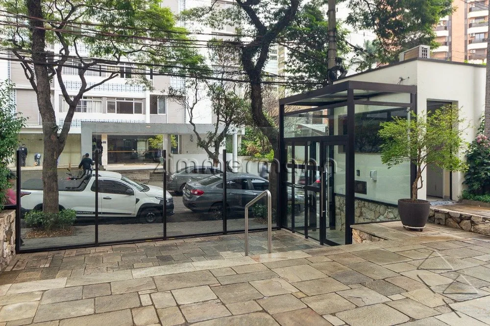 Loteamento e Condomínio - Foto 1