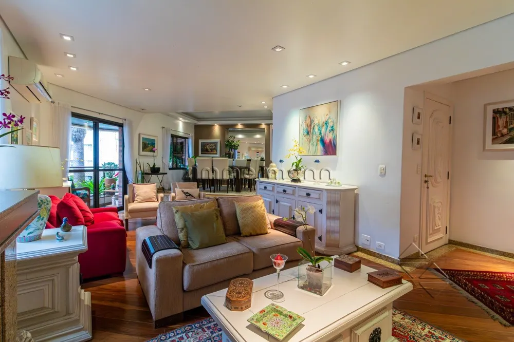 Apartamento, 4 quartos, 217 m² - Foto 1