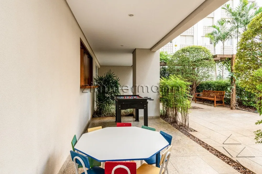 Apartamento, 3 quartos, 240 m² - Foto 2