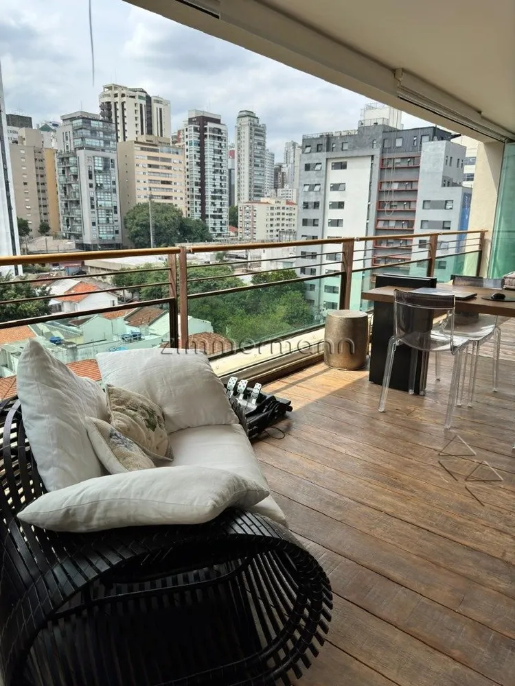 Apartamento, 3 quartos, 240 m² - Foto 1
