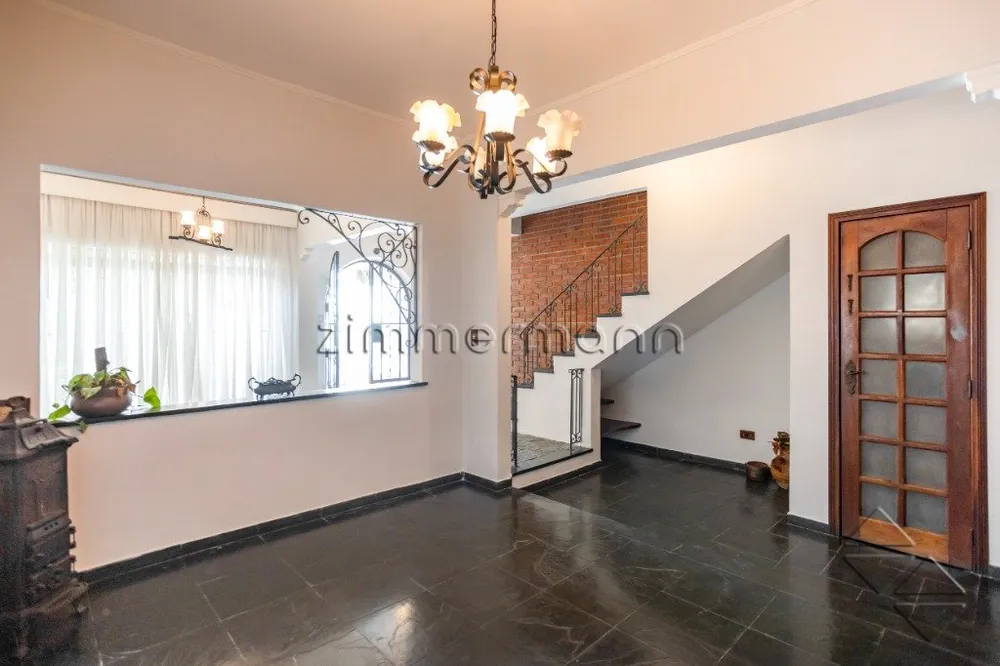 Casa, 3 quartos, 242 m² - Foto 1