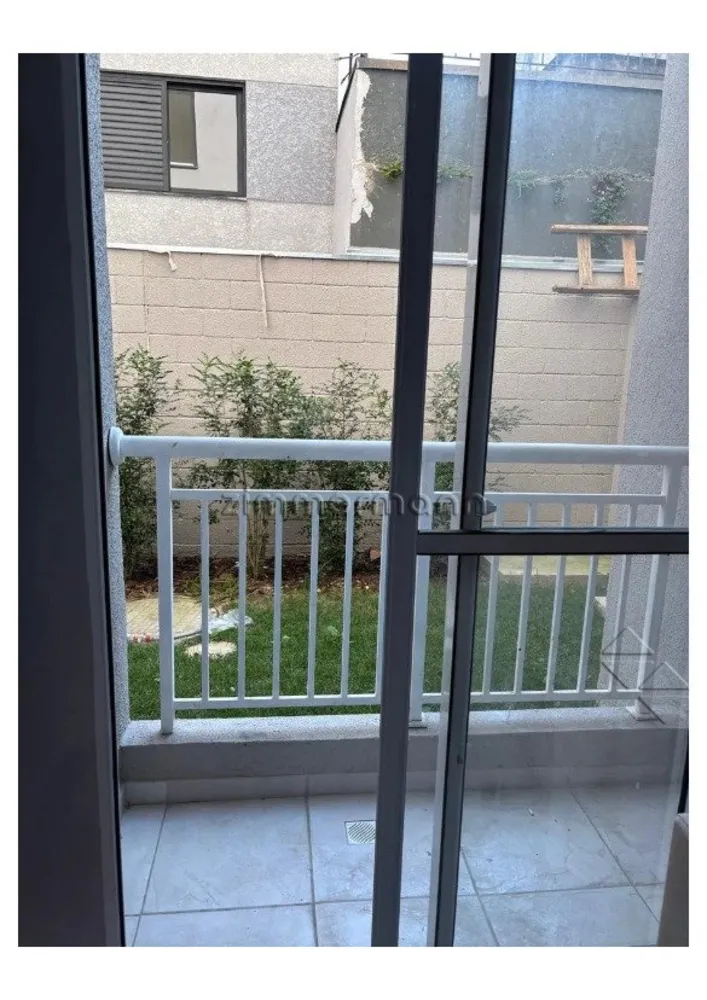 Apartamento, 1 quarto, 27 m² - Foto 2