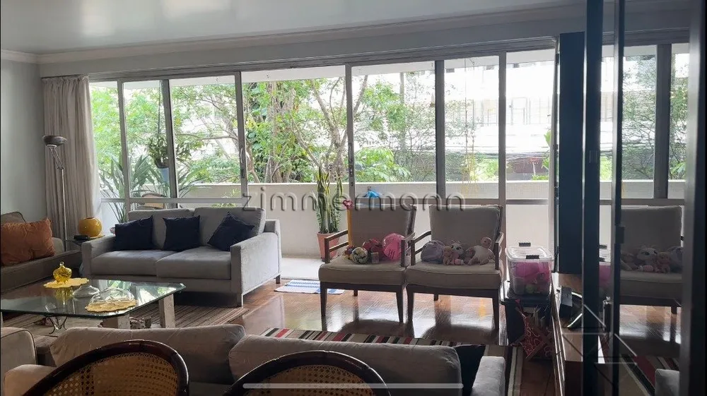 Apartamento, 3 quartos, 200 m² - Foto 2