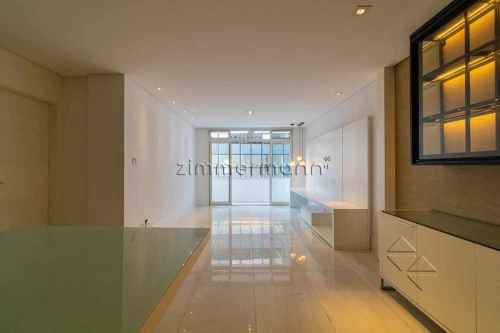 Apartamento, 3 quartos, 136 m² - Foto 2
