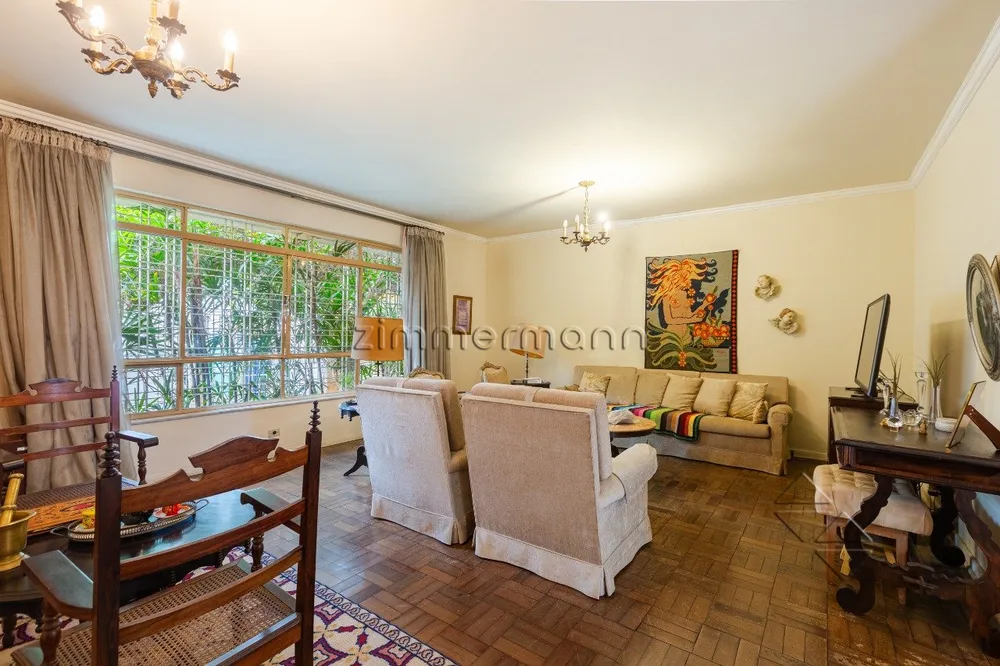 Casa, 4 quartos, 240 m² - Foto 1