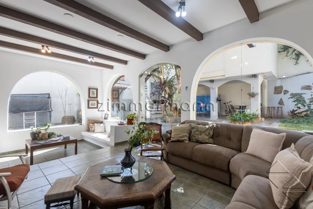 Casa, 4 quartos, 299 m² - Foto 1