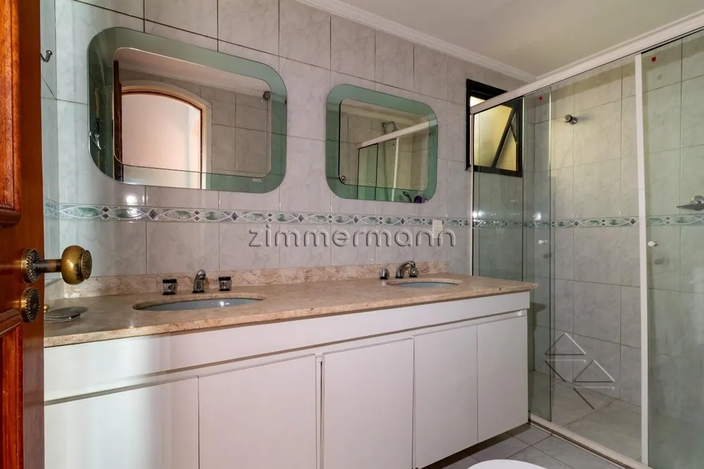 Apartamento, 3 quartos, 136 m² - Foto 2