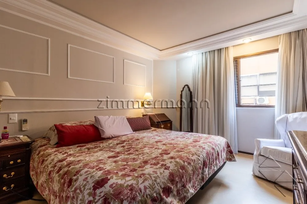 Apartamento, 3 quartos, 200 m² - Foto 1