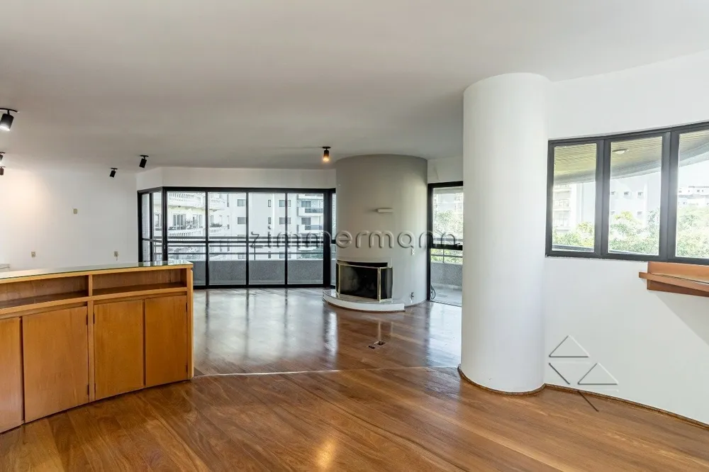 Apartamento, 3 quartos, 220 m² - Foto 1