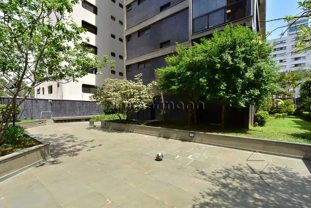 Apartamento, 3 quartos, 152 m² - Foto 2
