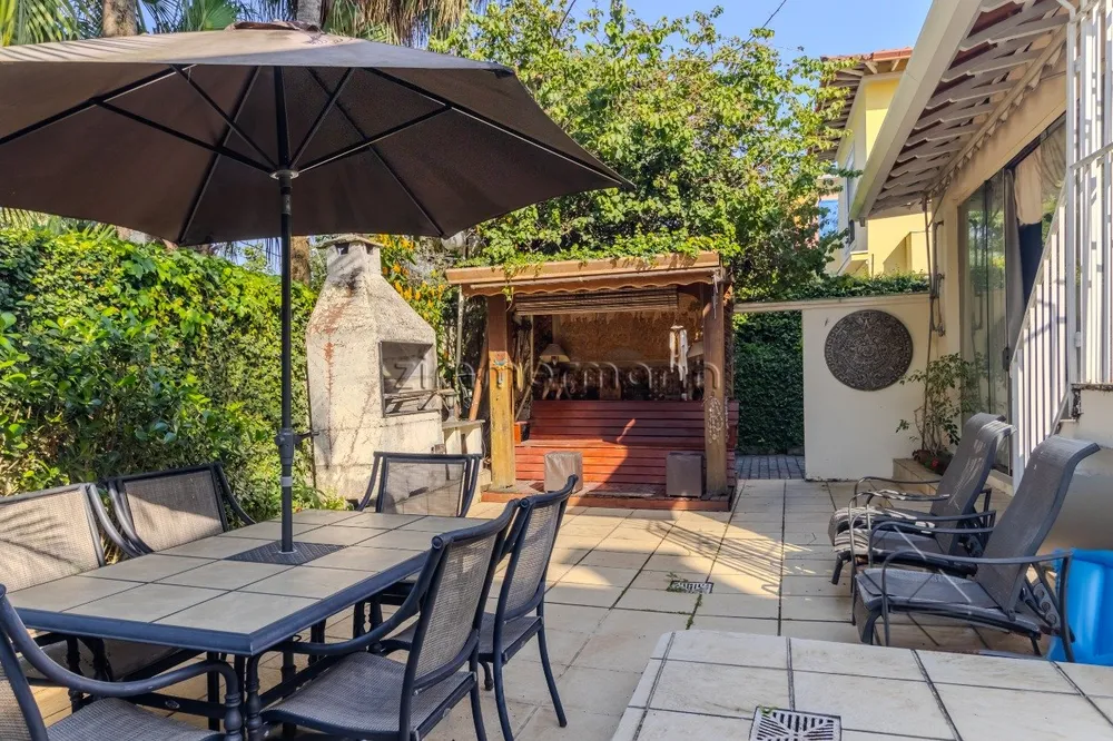 Casa, 4 quartos, 330 m² - Foto 2