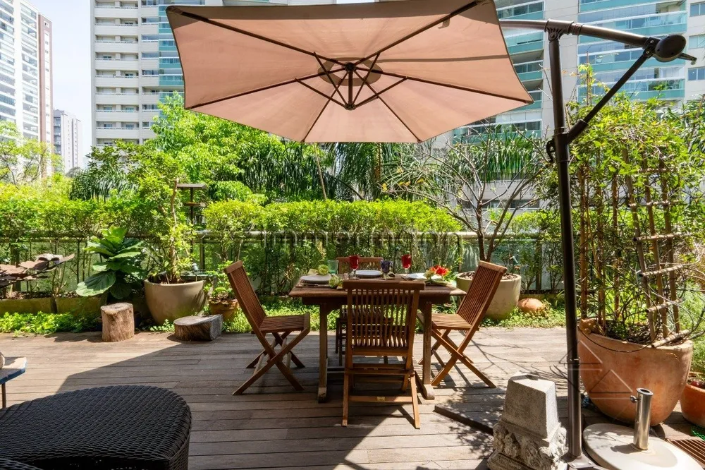 Apartamento, 3 quartos, 250 m² - Foto 1