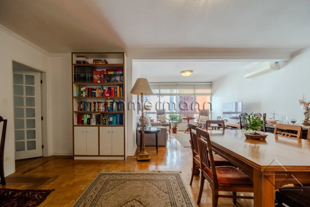 Apartamento, 3 quartos, 250 m² - Foto 2