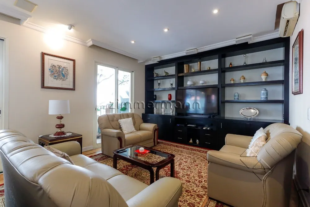 Apartamento, 3 quartos, 228 m² - Foto 1