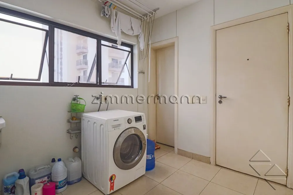 Apartamento, 3 quartos, 220 m² - Foto 1