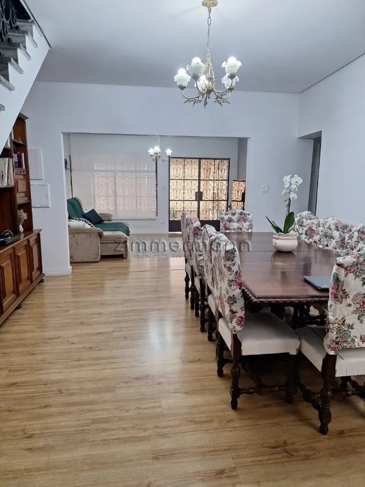 Casa, 3 quartos, 270 m² - Foto 1