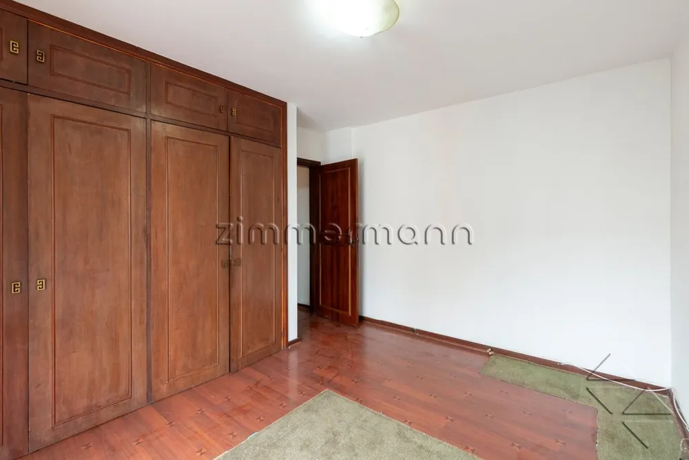 Apartamento, 3 quartos, 245 m² - Foto 1