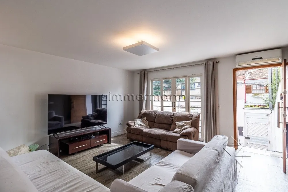 Casa, 3 quartos, 243 m² - Foto 1