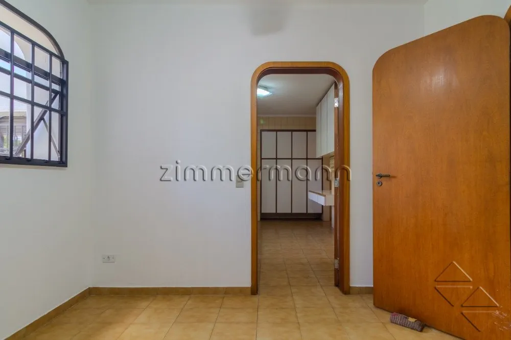 Apartamento, 4 quartos, 211 m² - Foto 1