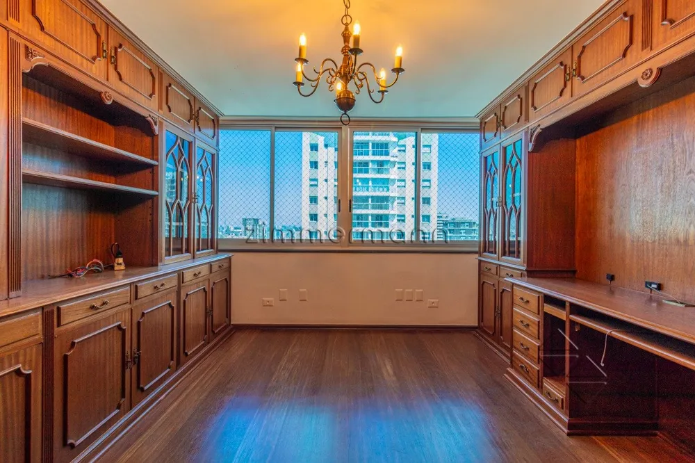 Apartamento, 4 quartos, 307 m² - Foto 2