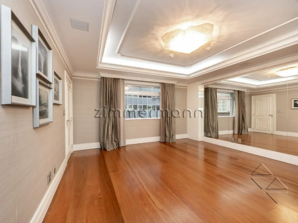 Apartamento, 3 quartos, 392 m² - Foto 1