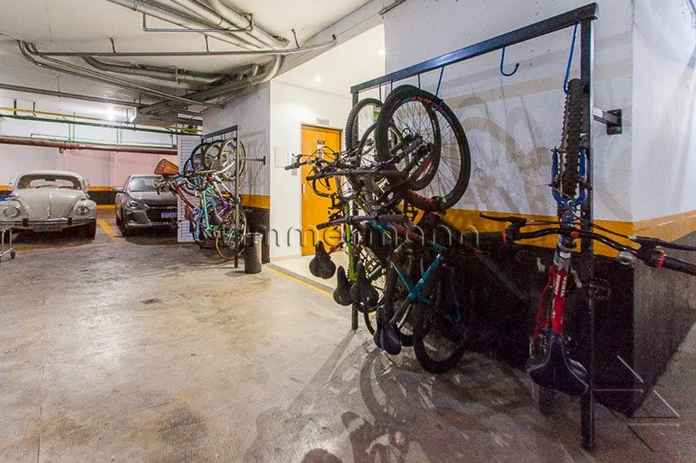 Loteamento e Condomínio, 180 m² - Foto 1