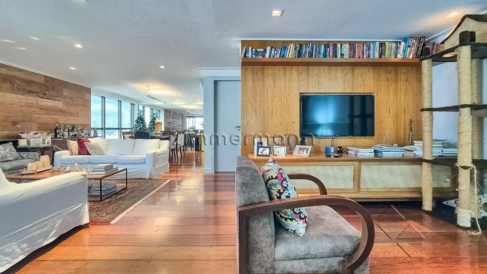 Apartamento, 3 quartos, 193 m² - Foto 1