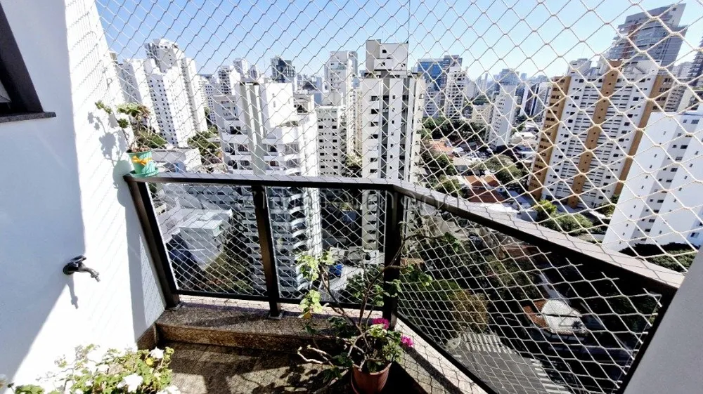 Apartamento, 3 quartos, 216 m² - Foto 2