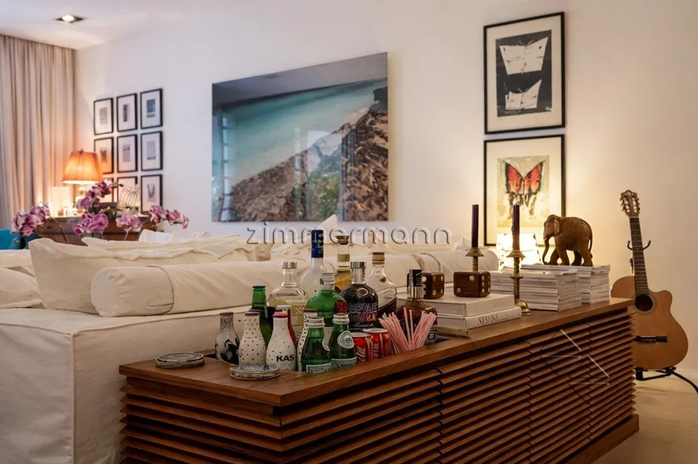 Apartamento, 3 quartos, 205 m² - Foto 2