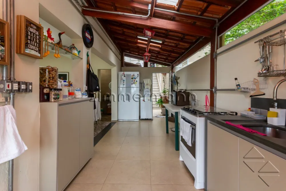 Casa, 3 quartos, 237 m² - Foto 1
