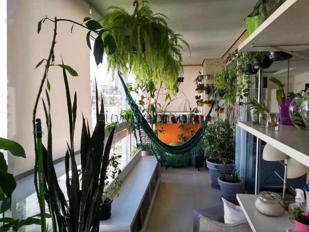 Apartamento, 3 quartos, 141 m² - Foto 1