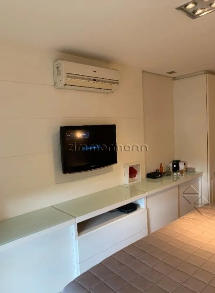 Apartamento, 3 quartos, 206 m² - Foto 1