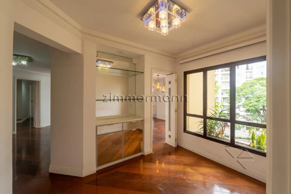 Apartamento, 4 quartos, 210 m² - Foto 1