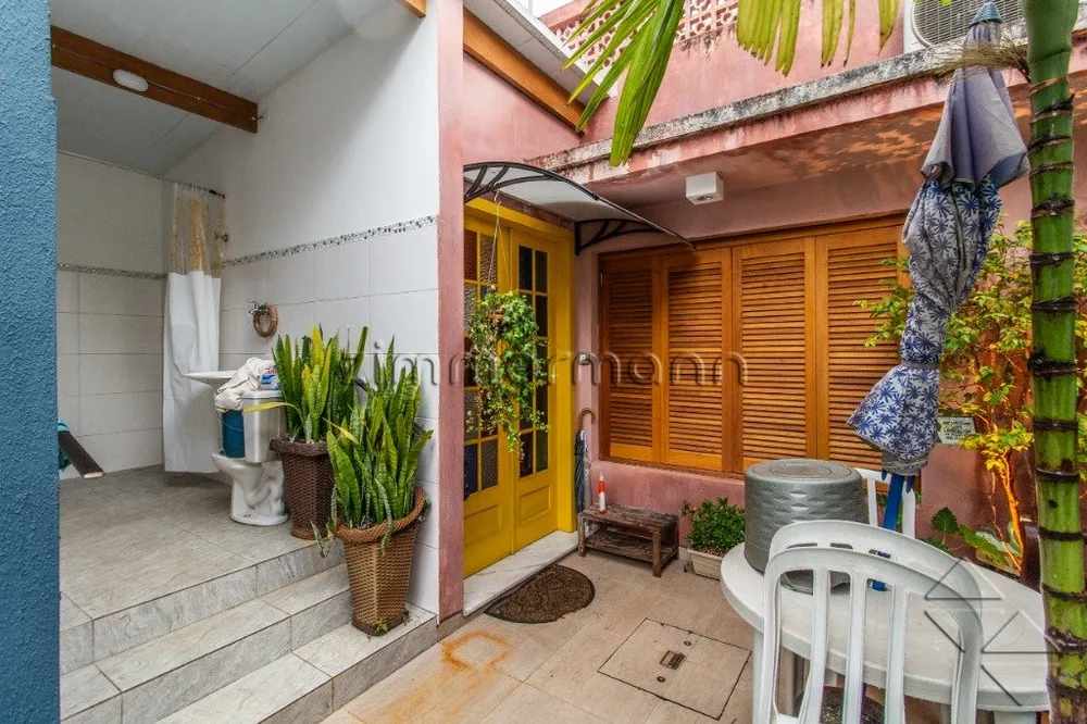 Casa, 3 quartos, 214 m² - Foto 1