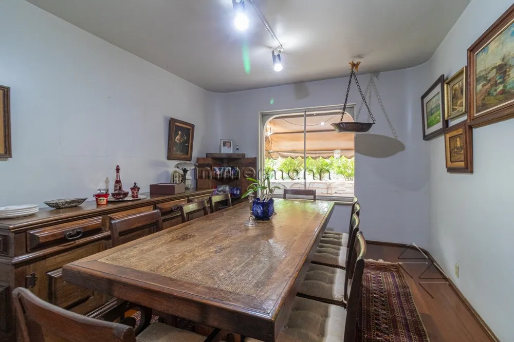 Apartamento, 4 quartos, 240 m² - Foto 1