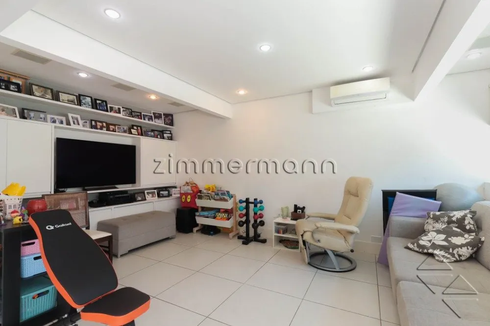 Cobertura, 3 quartos, 213 m² - Foto 2