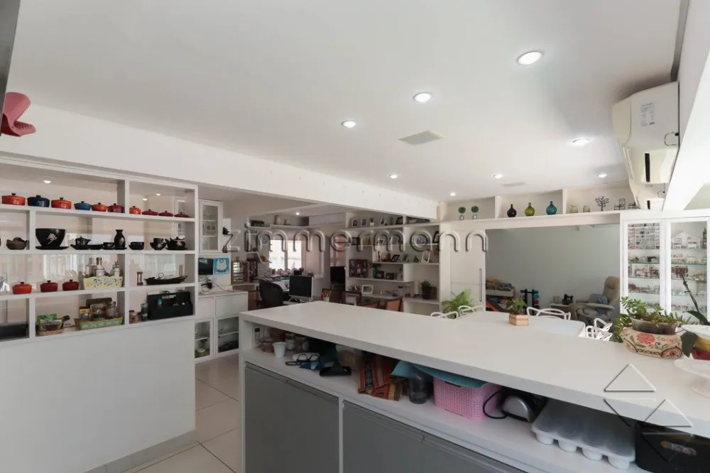 Cobertura, 3 quartos, 213 m² - Foto 3