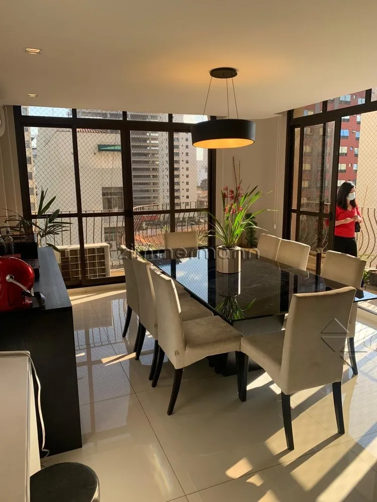 Apartamento, 4 quartos, 215 m² - Foto 1