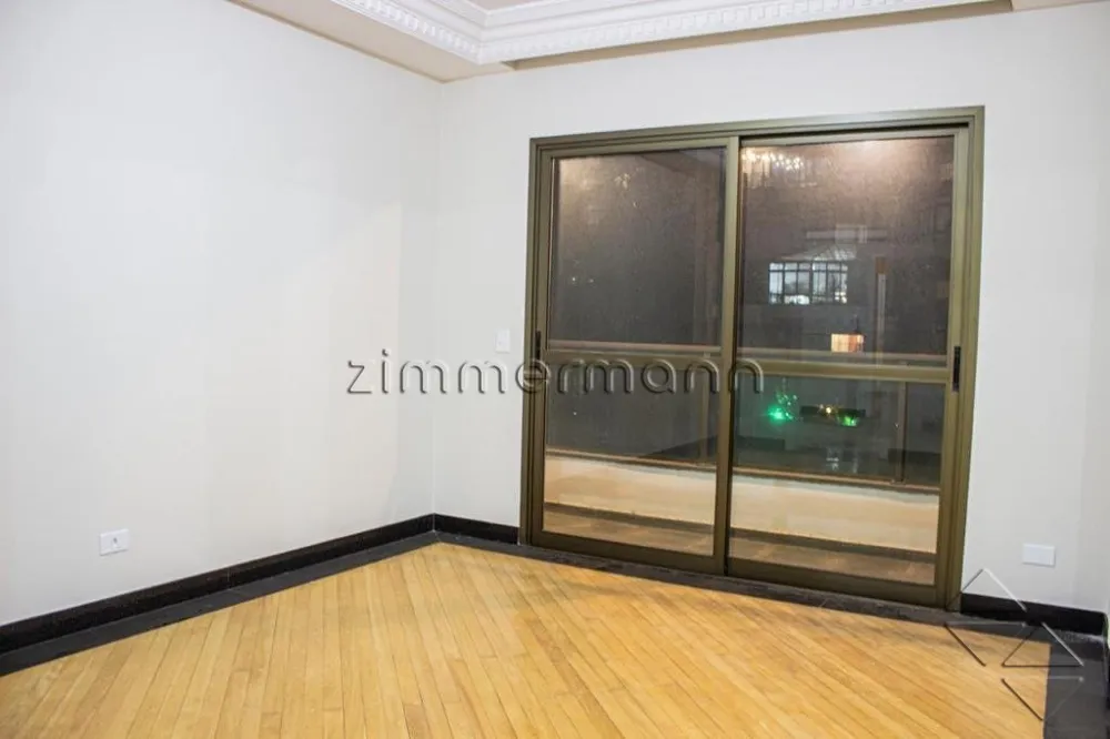 Apartamento, 3 quartos, 247 m² - Foto 1