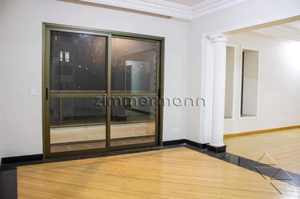 Apartamento, 3 quartos, 247 m² - Foto 2