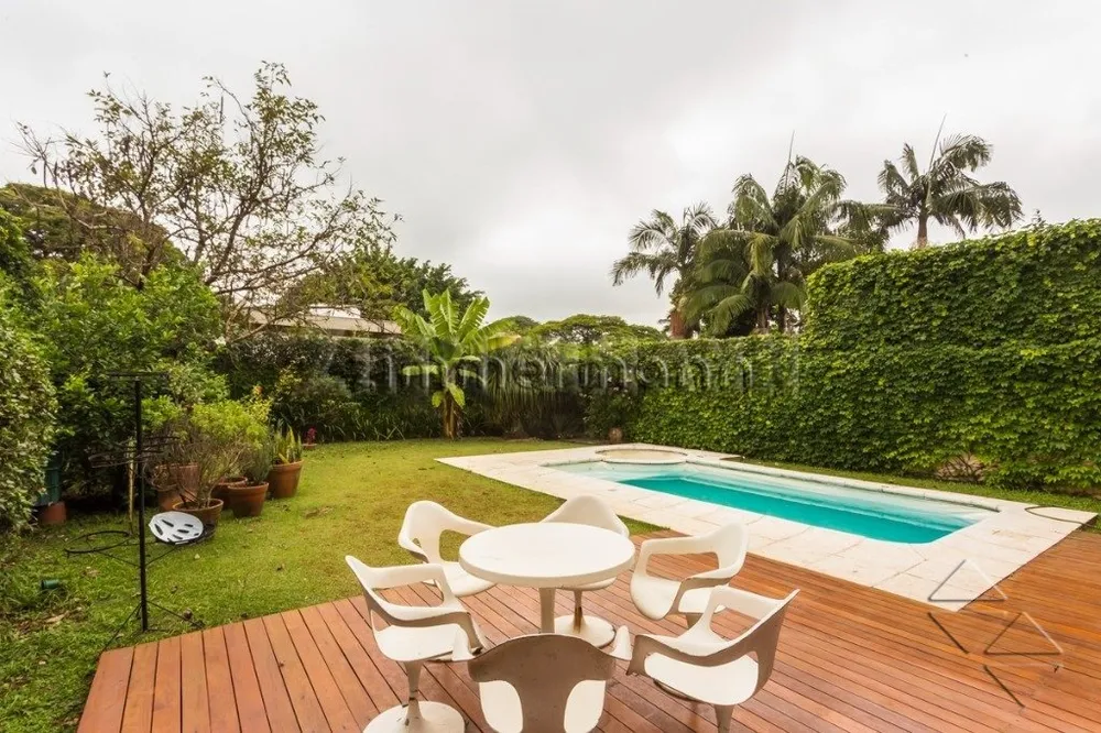 Casa, 4 quartos, 383 m² - Foto 1