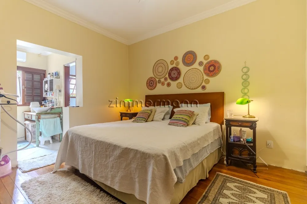 Casa, 4 quartos, 205 m² - Foto 1