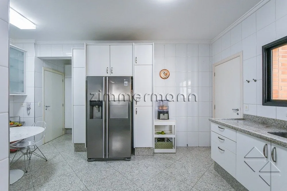Apartamento, 3 quartos, 247 m² - Foto 4